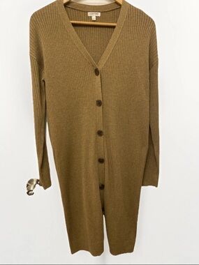 Reitmans Ribbed Long Sleeve Button Look Sweater Dress in Light Brown